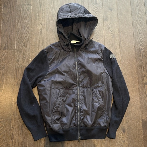 Men's Black Hooded Sweater - Picture 1 of 9